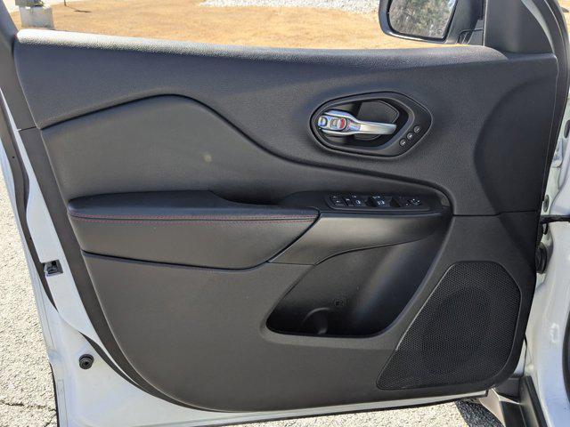 used 2022 Jeep Cherokee car, priced at $29,990