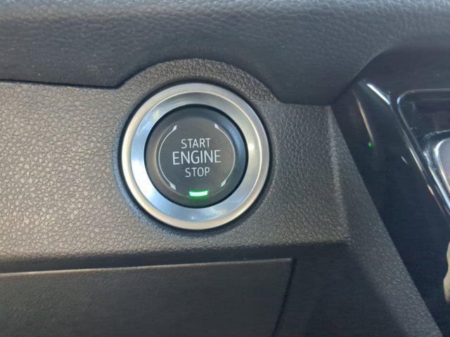 used 2024 Chevrolet Traverse car, priced at $36,990