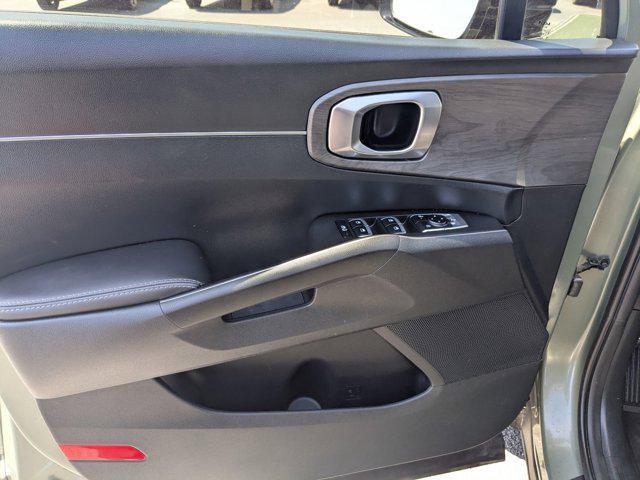 used 2025 Kia Sorento car, priced at $40,990