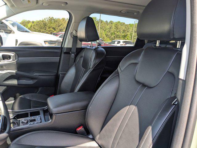 used 2025 Kia Sorento car, priced at $40,990