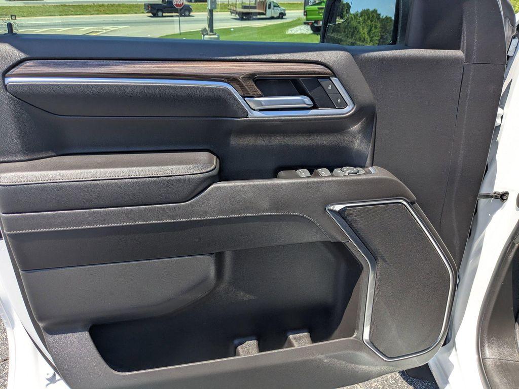 used 2022 Chevrolet Silverado 1500 car, priced at $39,789