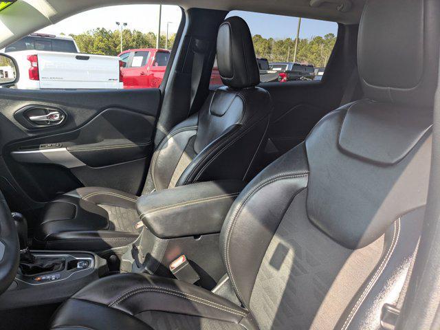 used 2022 Jeep Cherokee car, priced at $29,990