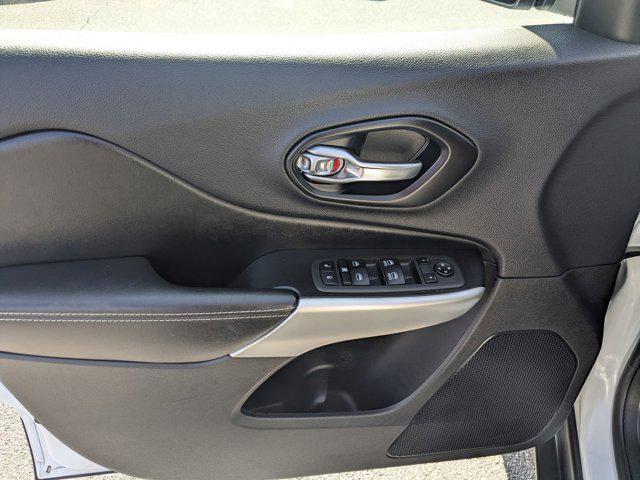 used 2022 Jeep Cherokee car, priced at $29,990