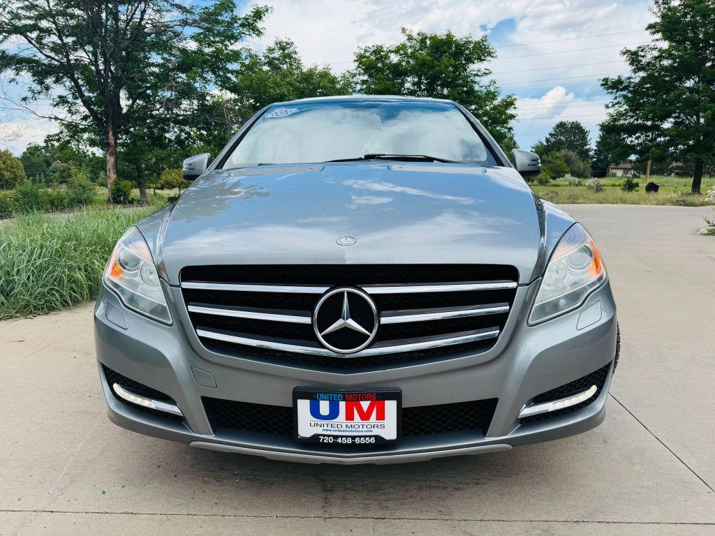 used 2011 Mercedes-Benz R-Class car, priced at $9,999