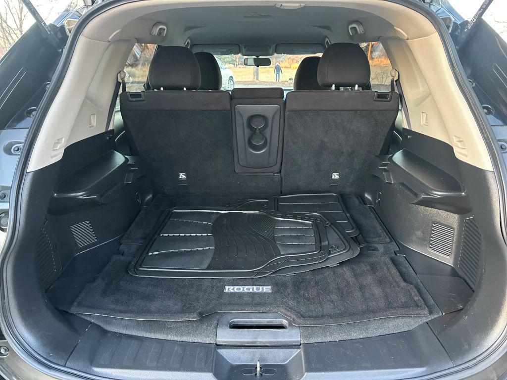 used 2015 Nissan Rogue car, priced at $9,999