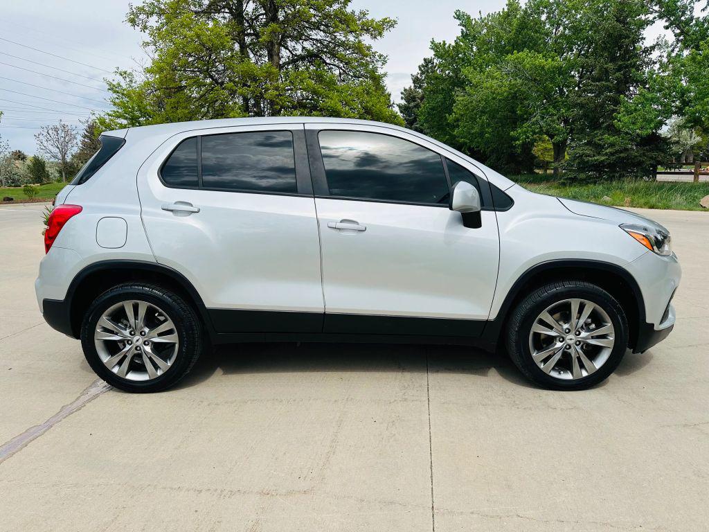 used 2022 Chevrolet Trax car, priced at $13,299
