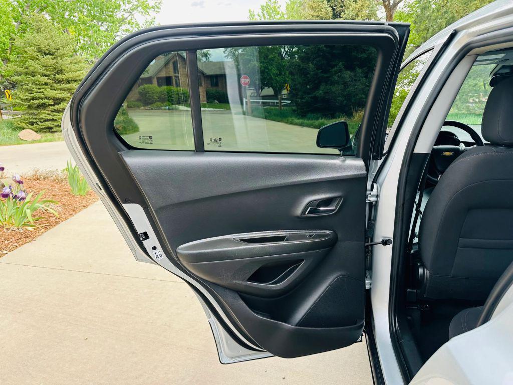 used 2022 Chevrolet Trax car, priced at $13,299