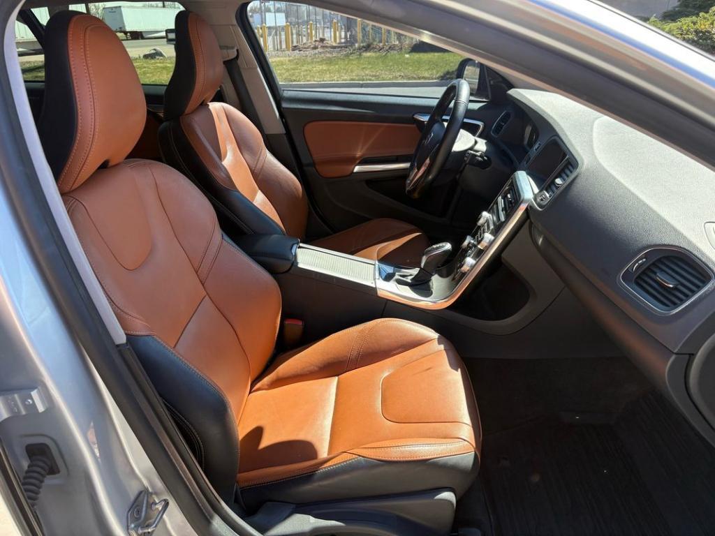 used 2015 Volvo V60 Cross Country car, priced at $13,999