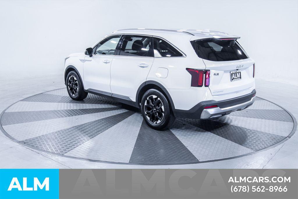 used 2024 Kia Sorento car, priced at $22,420