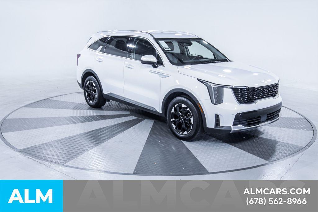 used 2024 Kia Sorento car, priced at $22,420