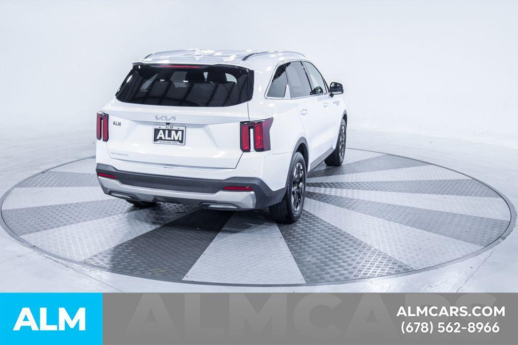 used 2024 Kia Sorento car, priced at $22,420