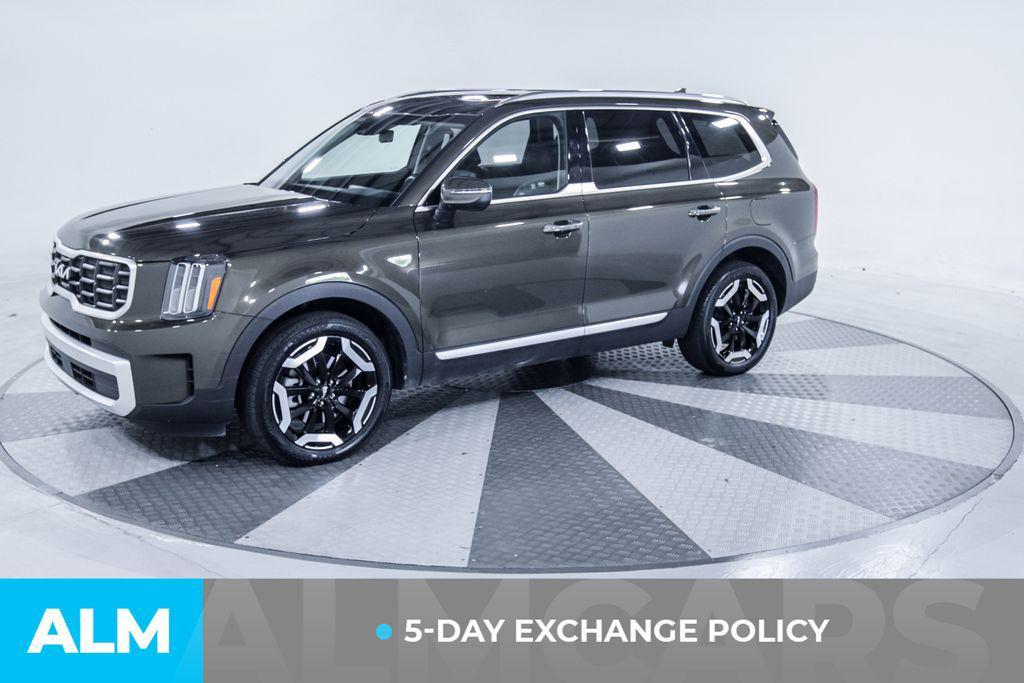 used 2025 Kia Telluride car, priced at $32,920