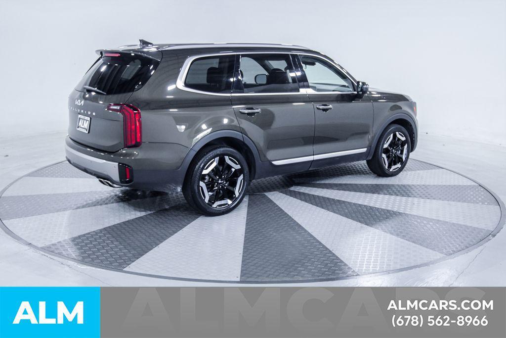 used 2025 Kia Telluride car, priced at $32,920