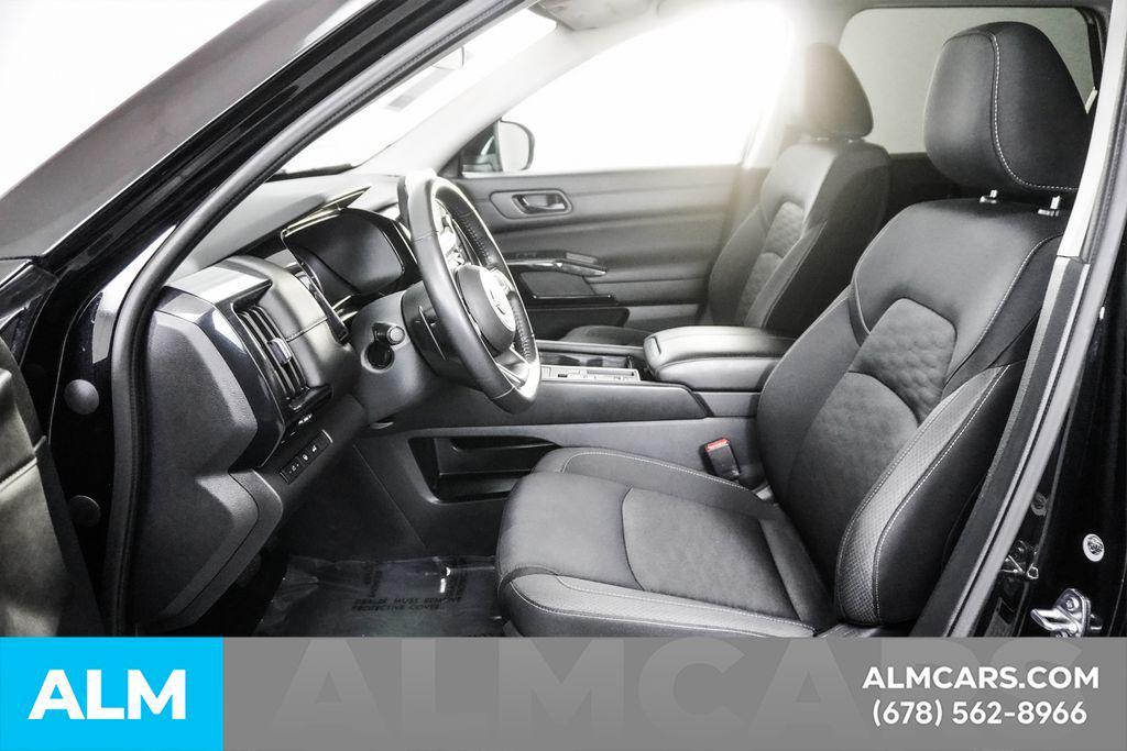 used 2025 Nissan Pathfinder car, priced at $30,920