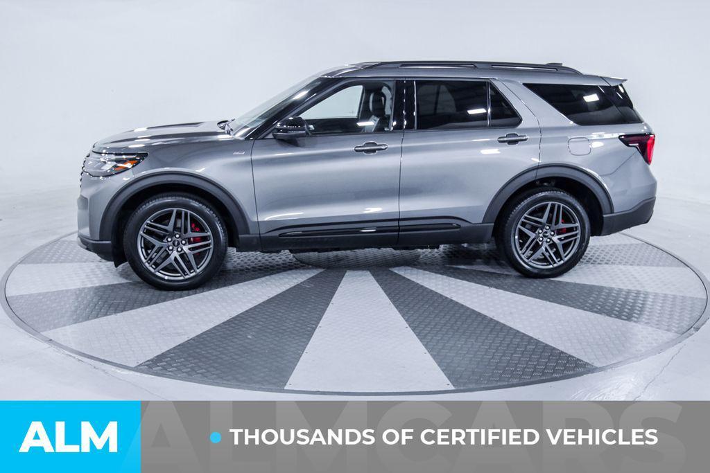 used 2025 Ford Explorer car, priced at $36,920