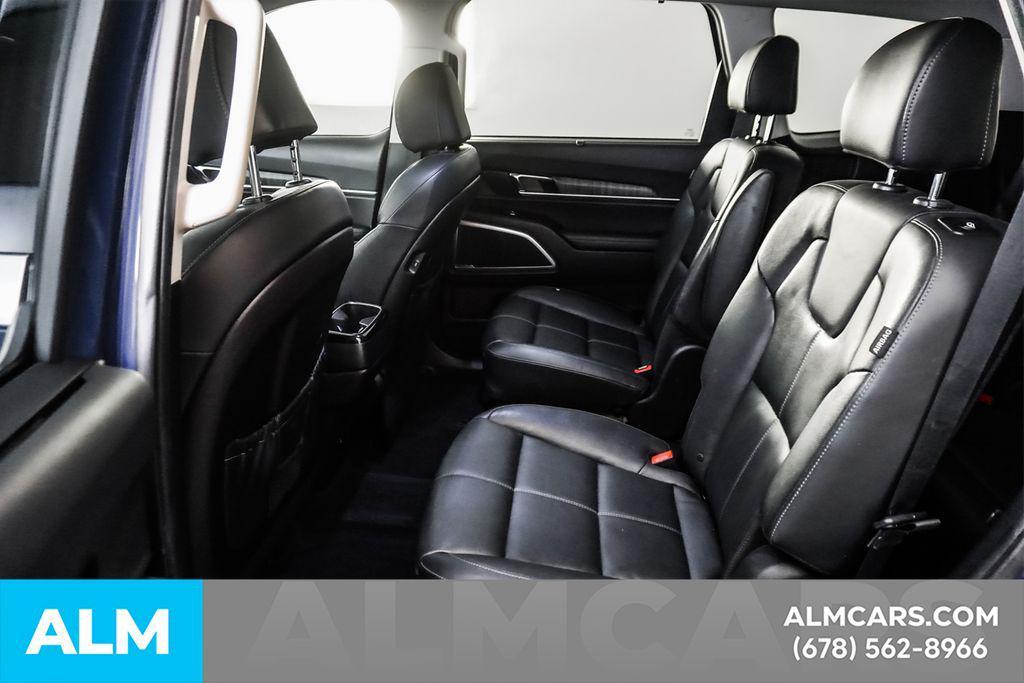 used 2024 Kia Telluride car, priced at $32,204