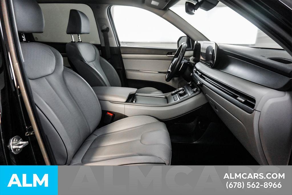 used 2025 Hyundai Palisade car, priced at $32,920