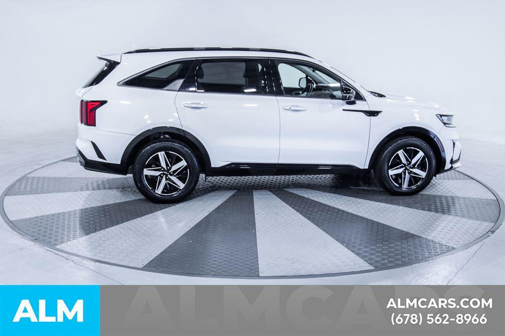 used 2023 Kia Sorento car, priced at $28,420