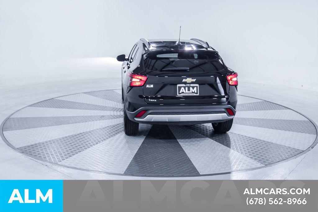 used 2025 Chevrolet Trax car, priced at $20,664