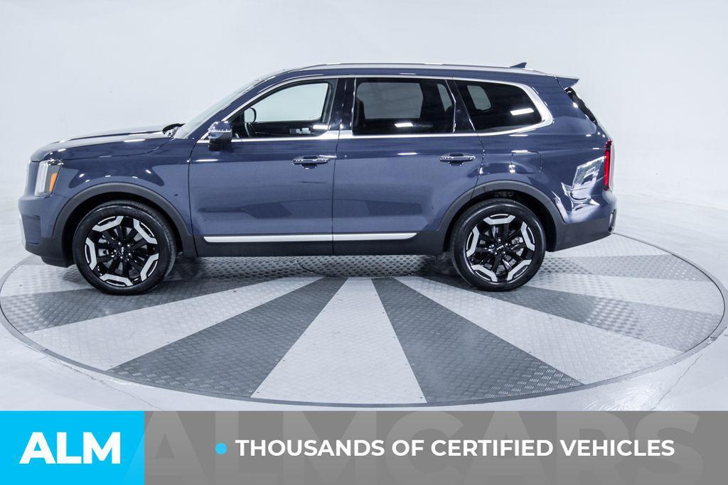used 2025 Kia Telluride car, priced at $32,420
