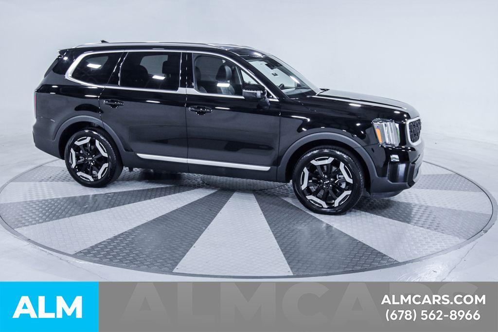 used 2024 Kia Telluride car, priced at $37,460