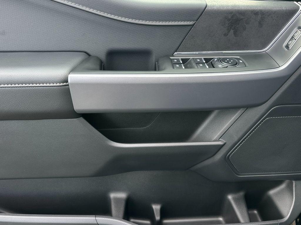 new 2025 Ford F-150 car, priced at $59,925