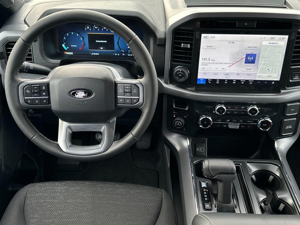 new 2025 Ford F-150 car, priced at $59,925