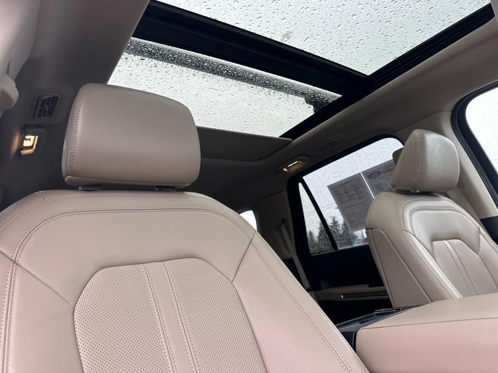 used 2022 Ford Expedition car