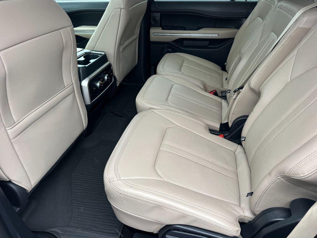 used 2022 Ford Expedition car