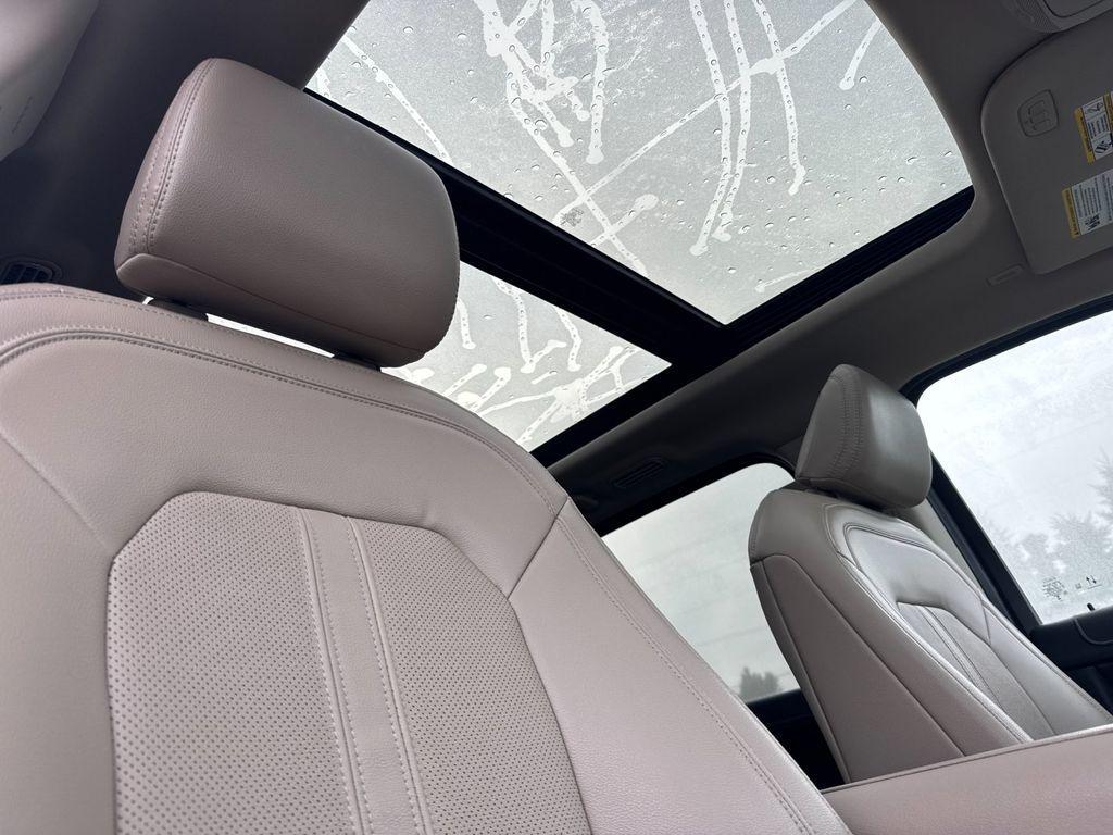 used 2023 Ford Expedition car, priced at $44,110