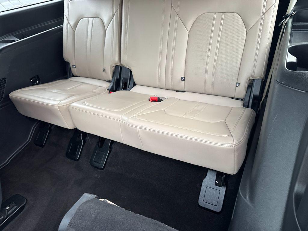 used 2023 Ford Expedition car, priced at $44,110