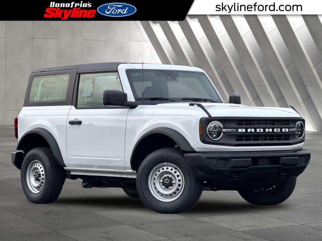 new 2025 Ford Bronco car, priced at $37,953