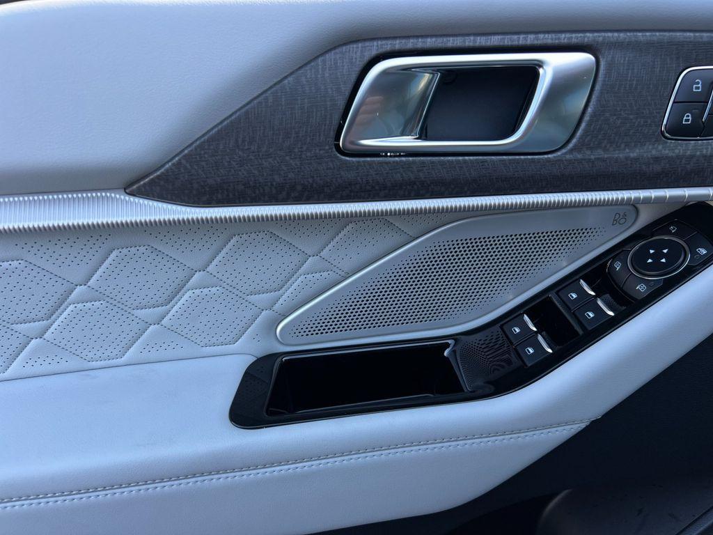 new 2025 Ford Explorer car, priced at $57,623