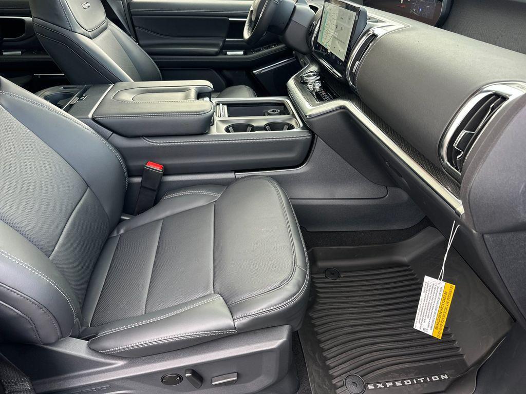 new 2026 Ford Expedition car, priced at $86,430