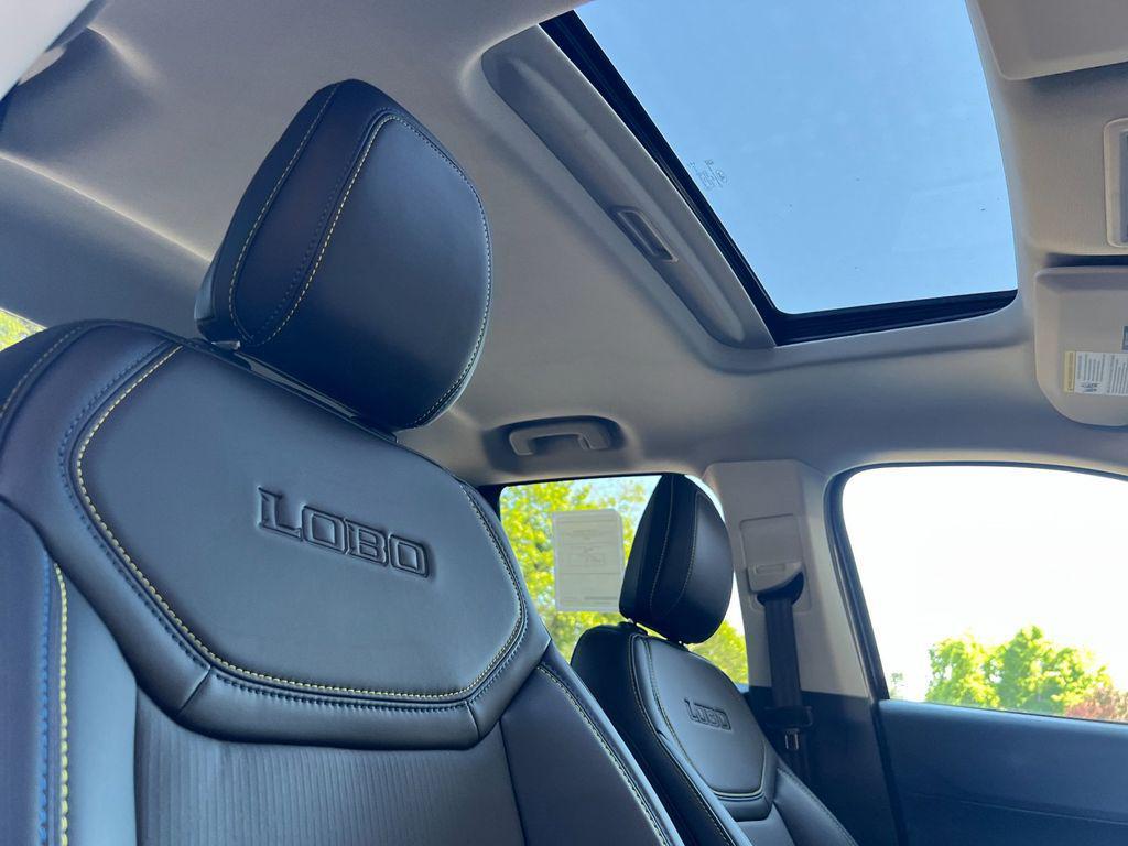 new 2025 Ford Maverick car, priced at $34,526