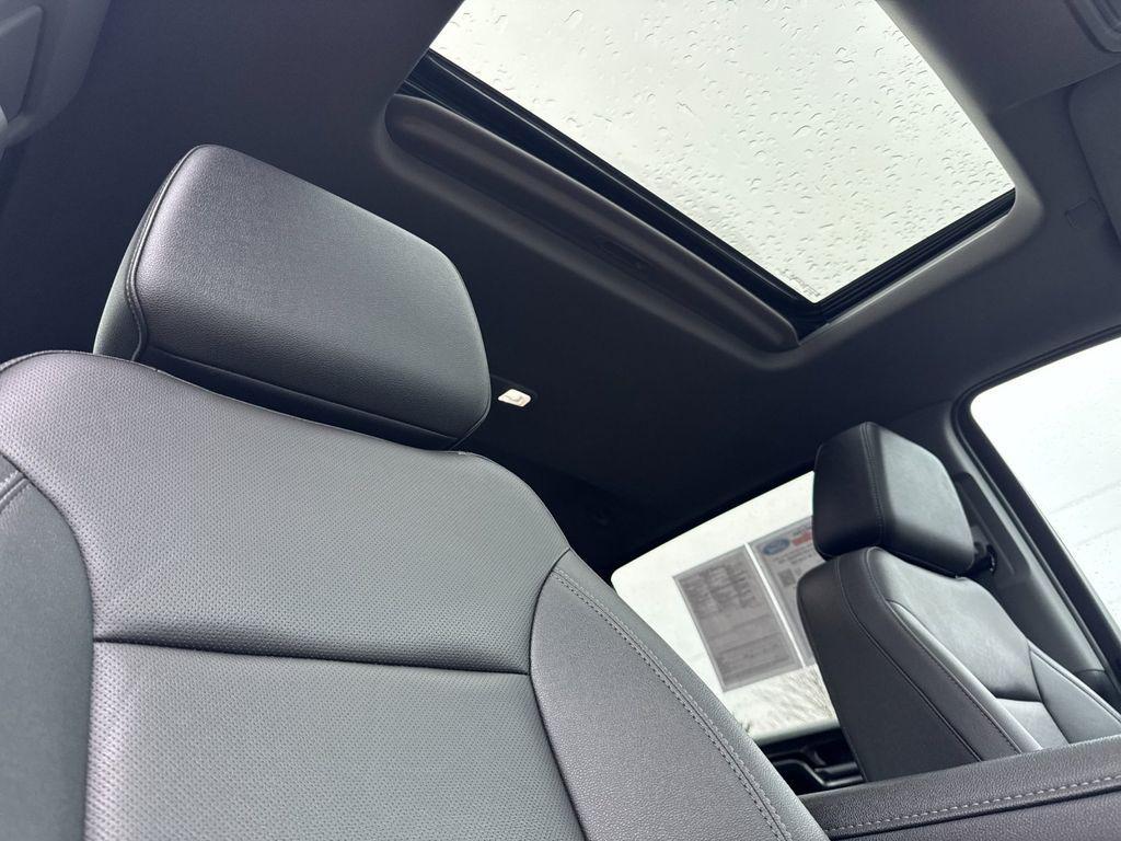 used 2022 Chevrolet Silverado 1500 car, priced at $49,498