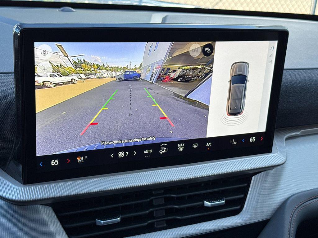 new 2025 Ford Explorer car, priced at $46,525