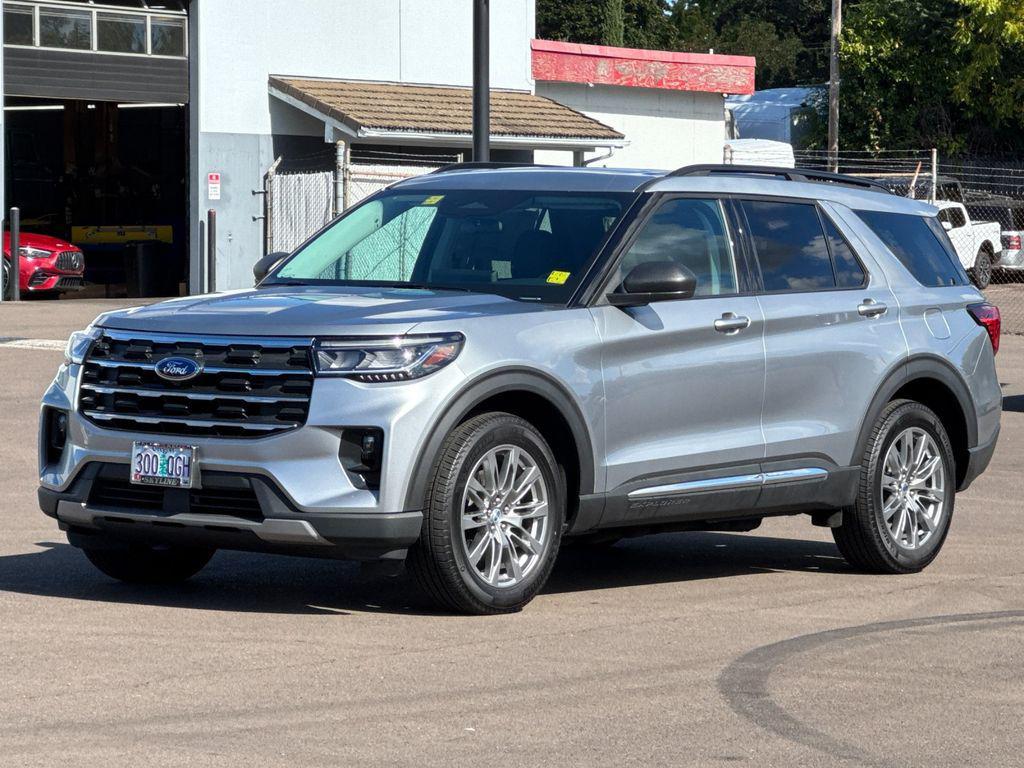 new 2025 Ford Explorer car, priced at $46,525