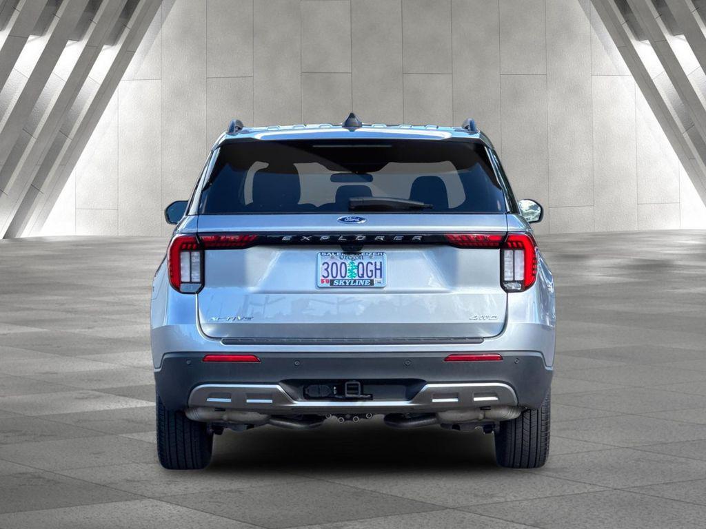 new 2025 Ford Explorer car, priced at $42,025