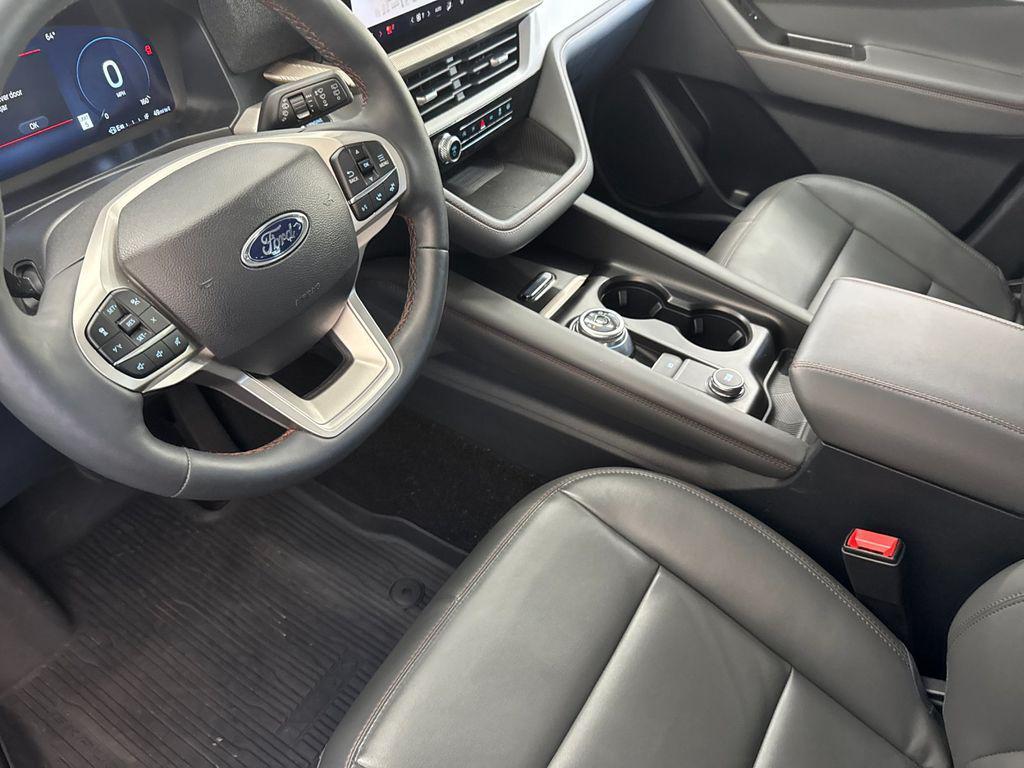 new 2025 Ford Explorer car, priced at $46,525
