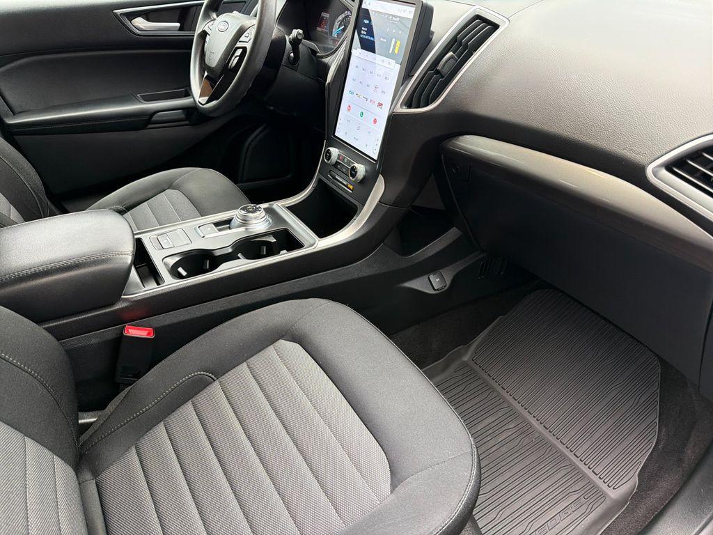 used 2022 Ford Edge car