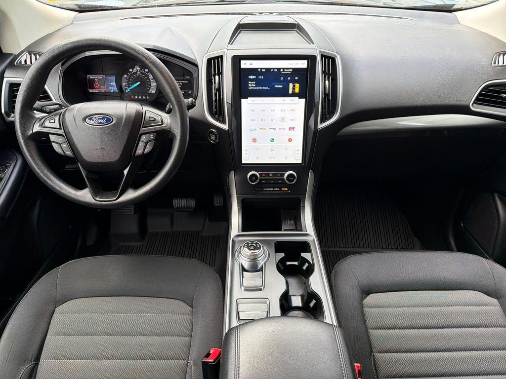 used 2022 Ford Edge car