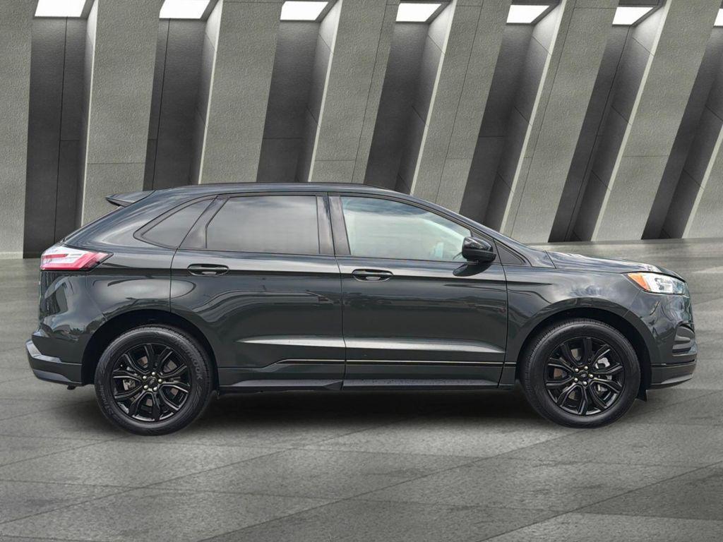 used 2022 Ford Edge car