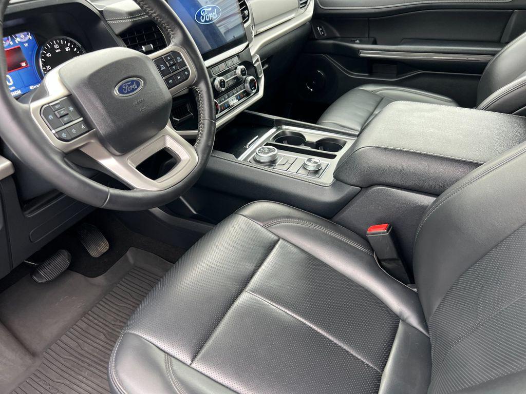 used 2024 Ford Expedition car