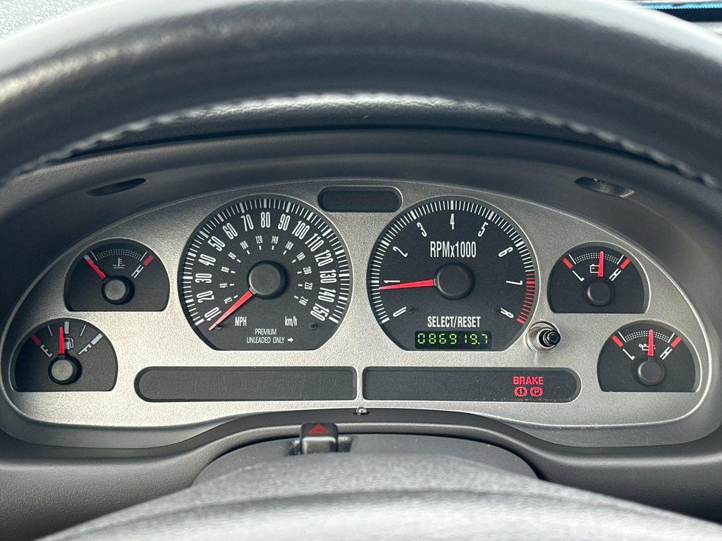 used 2004 Ford Mustang car