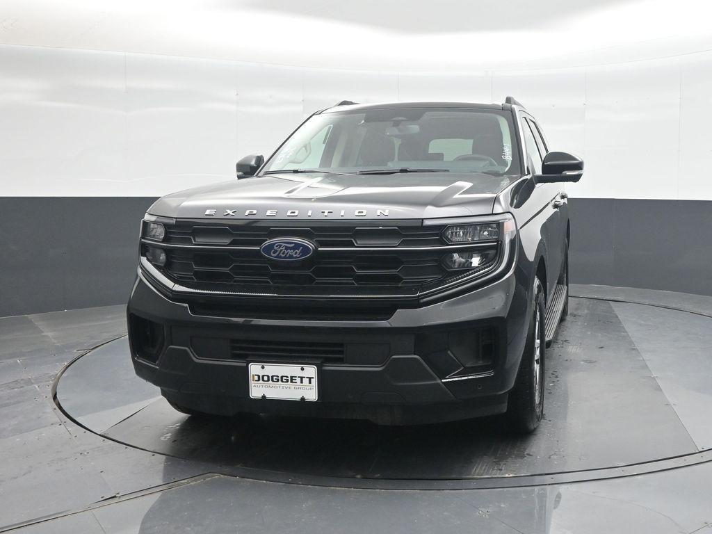 new 2026 Ford Expedition car, priced at $65,922