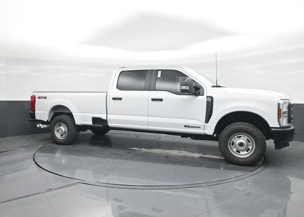 new 2025 Ford F-250 car, priced at $55,874