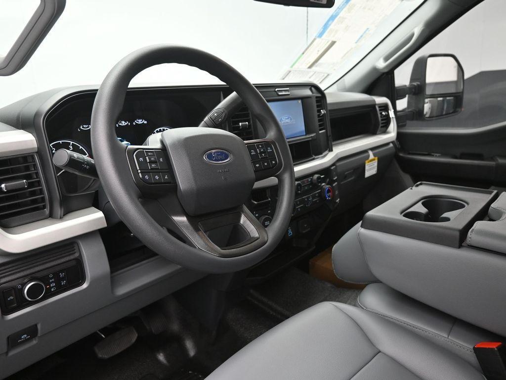 new 2025 Ford F-250 car, priced at $55,874