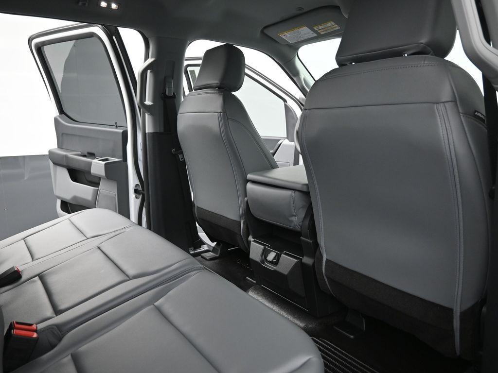 new 2025 Ford F-250 car, priced at $55,874