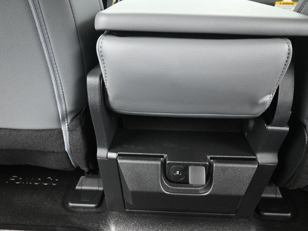 new 2025 Ford F-250 car, priced at $55,874